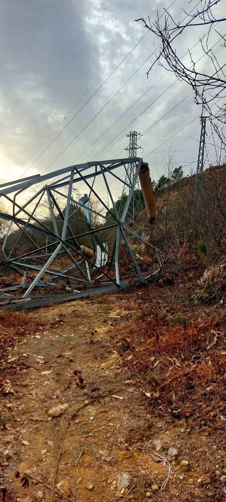 Vinç kiralayarak 1 milyon TL’lik kablo çaldılar
