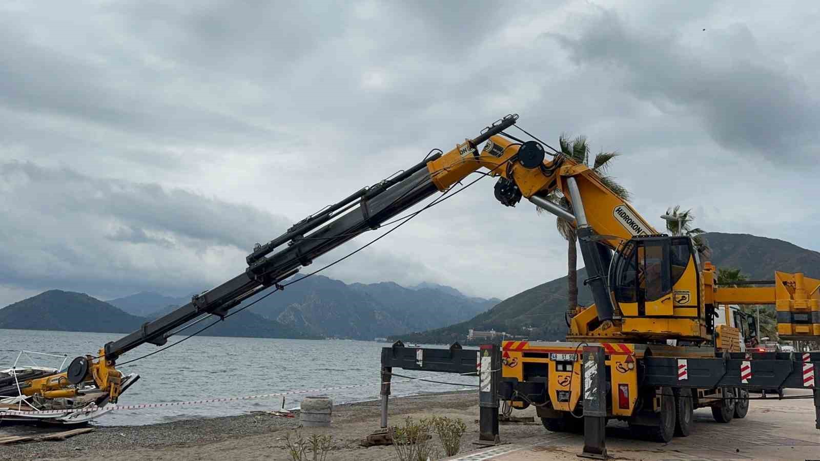 Vincin kopan parçasının altında kalan genç hayatını kaybetti
