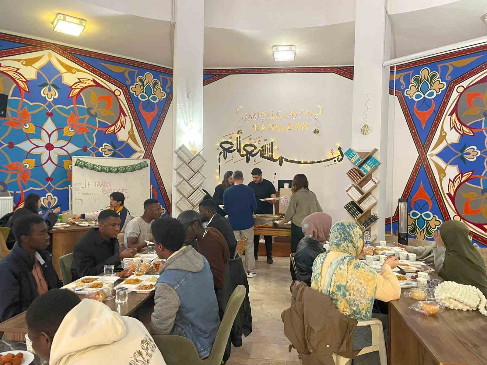 Yabancı uyruklu Müslüman öğrenciler için iftar programı düzenlendi
