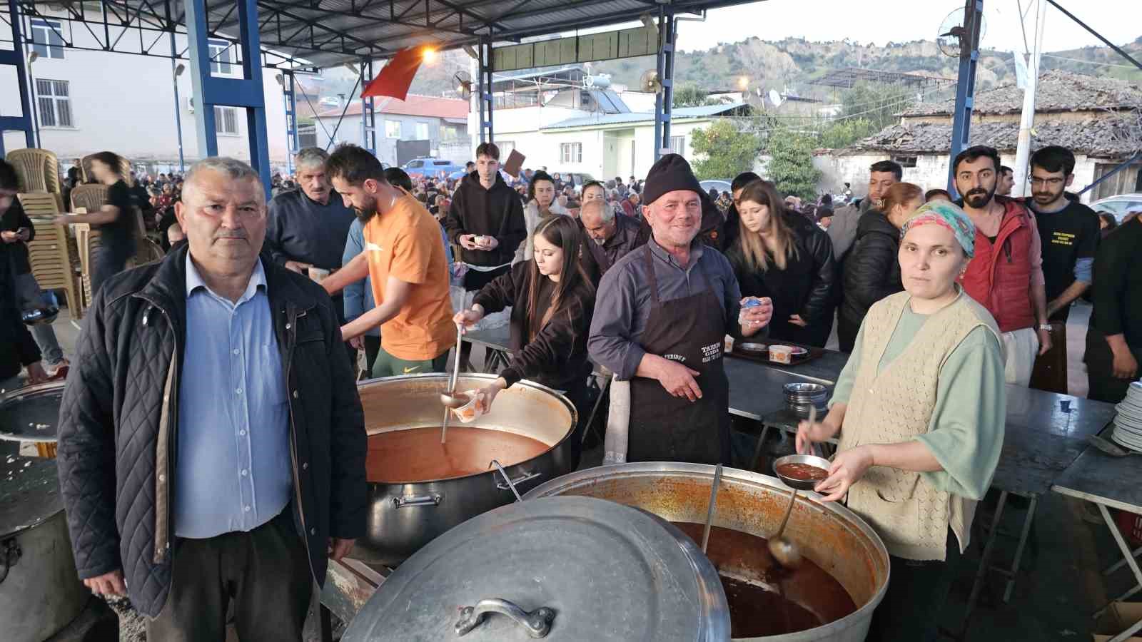 Yağdere Mahallesi’nde geleneksel iftar buluşması
