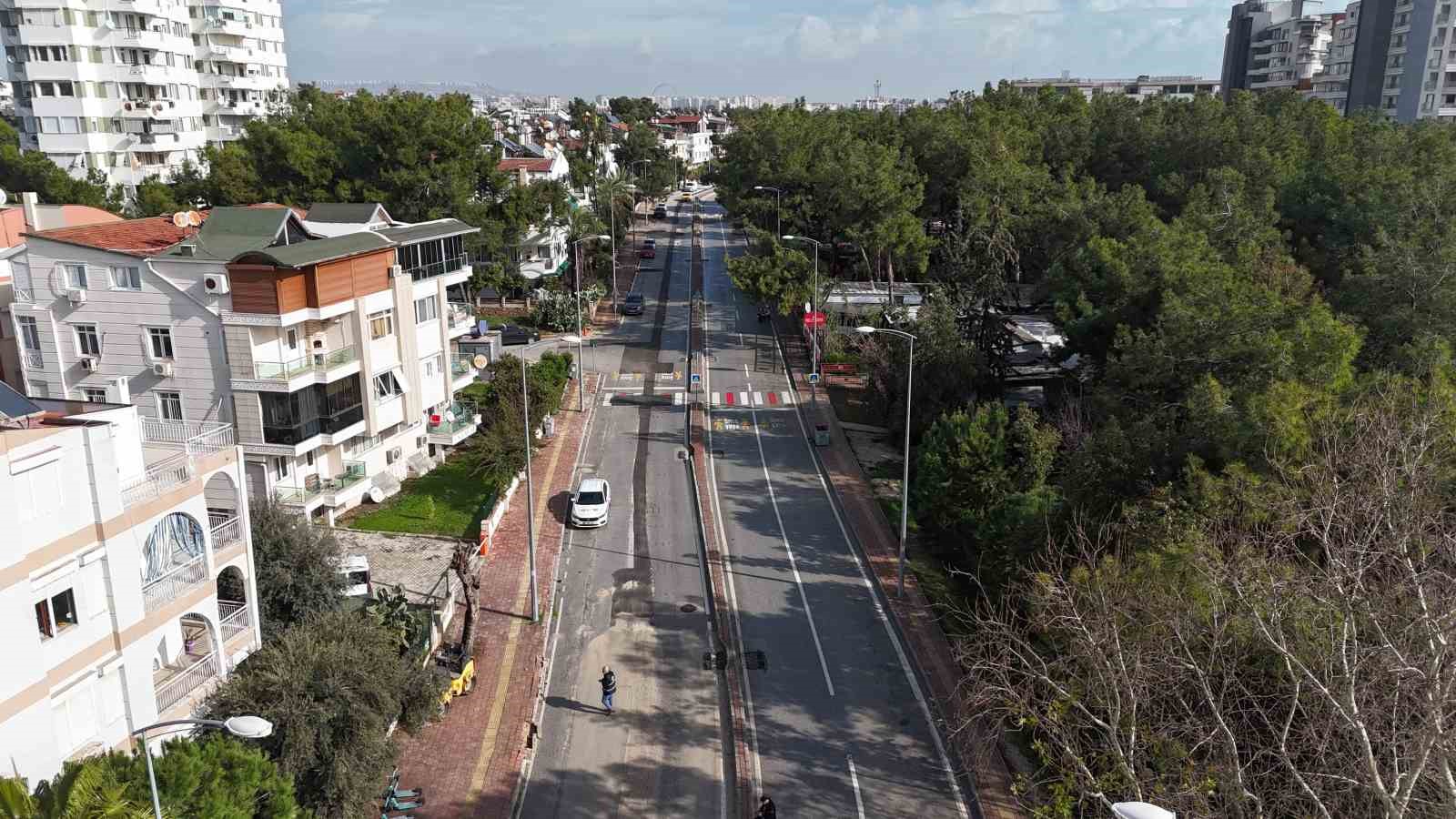 Yağış sonrası bozulan yollar onarılıyor
Yağış sonrası bozulan yollar onarılıyor
