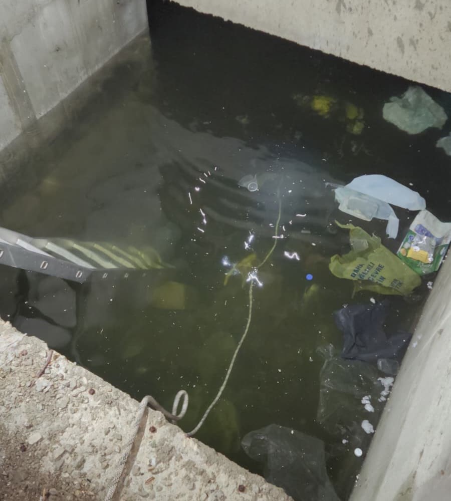 Yağışla su dolan bodrum kata düştü, hayatını kaybetti
