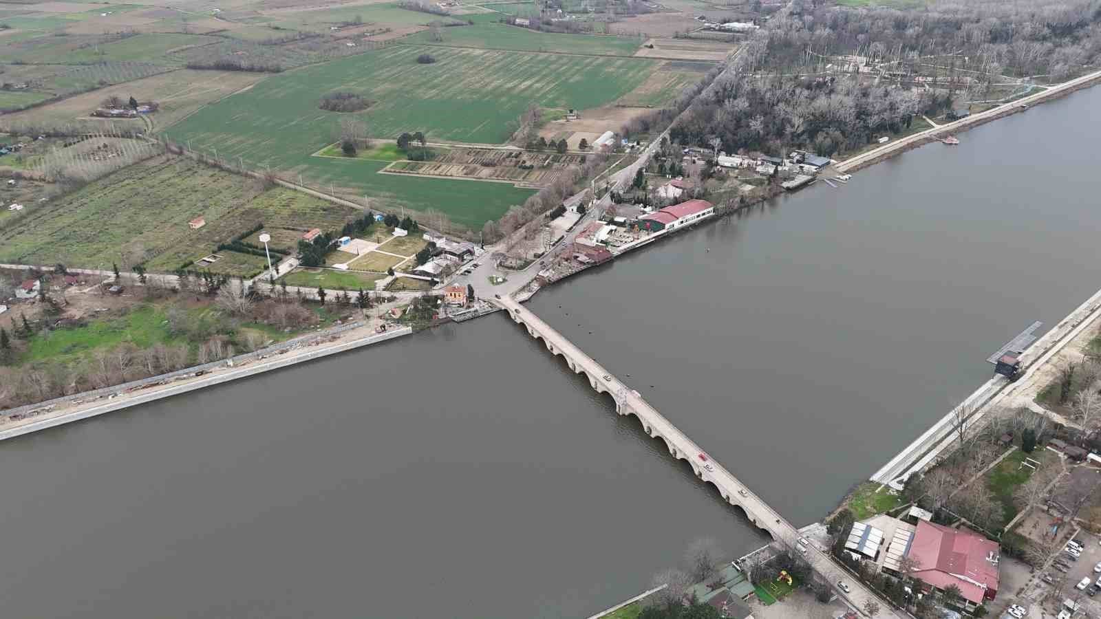 Yağışlar barajlara nefes aldırdı: Edirne’nin içme suyu güvence altında
