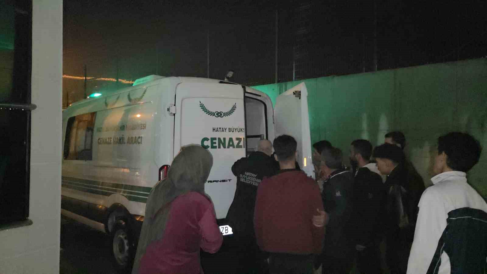 Yağışlı havayla birlikte su dolan çukura düşen 10 yaşındaki çocuk hayatını kaybetti
