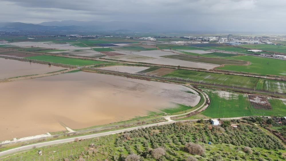 Yağmur rekor kırıyor ama yeraltı beslenmiyor
Yağmur rekor kırıyor ama yeraltı beslenmiyor