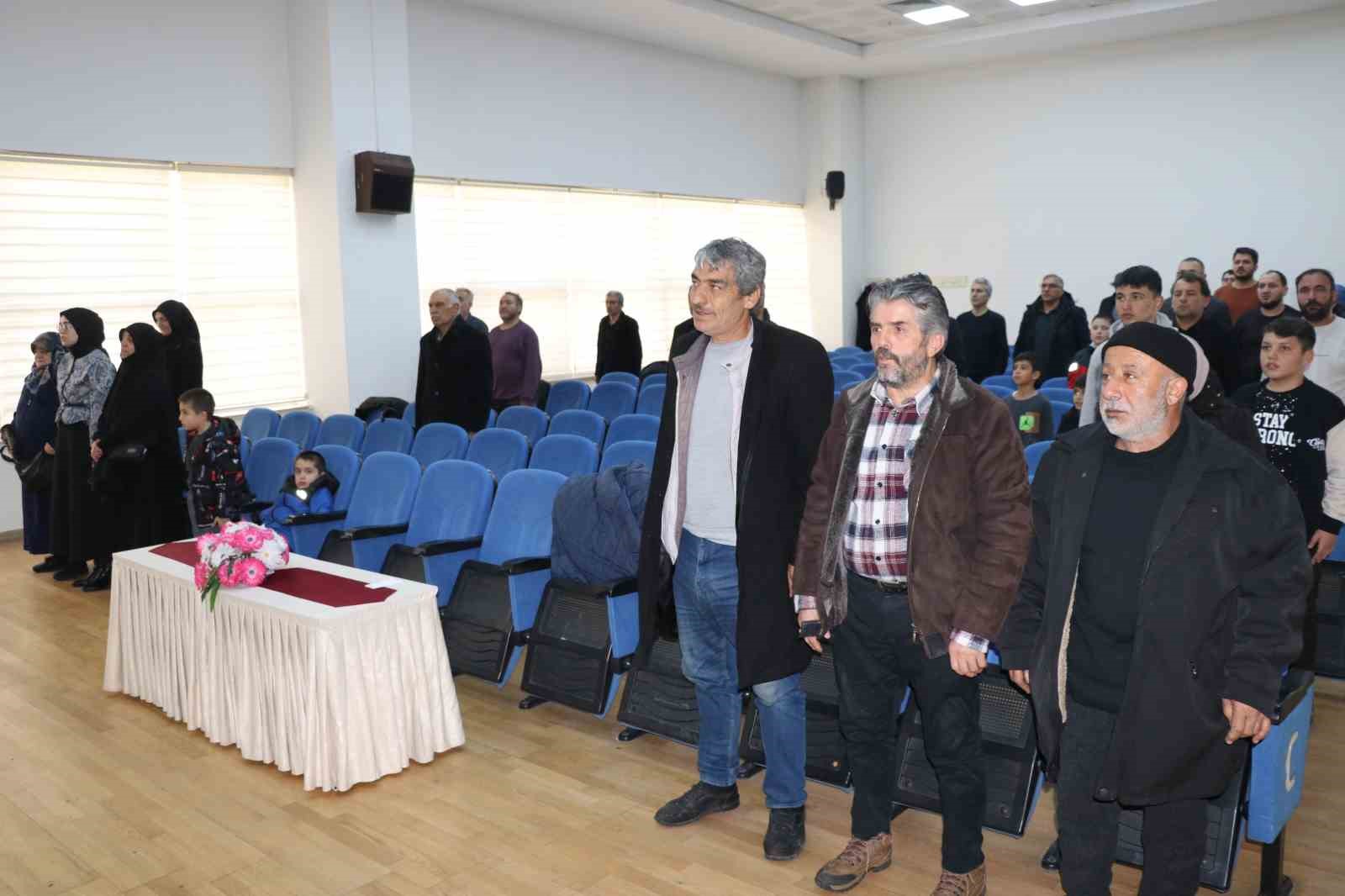 Yakalandığı hastalık, ata tohum mücadelesine engel olmadı
