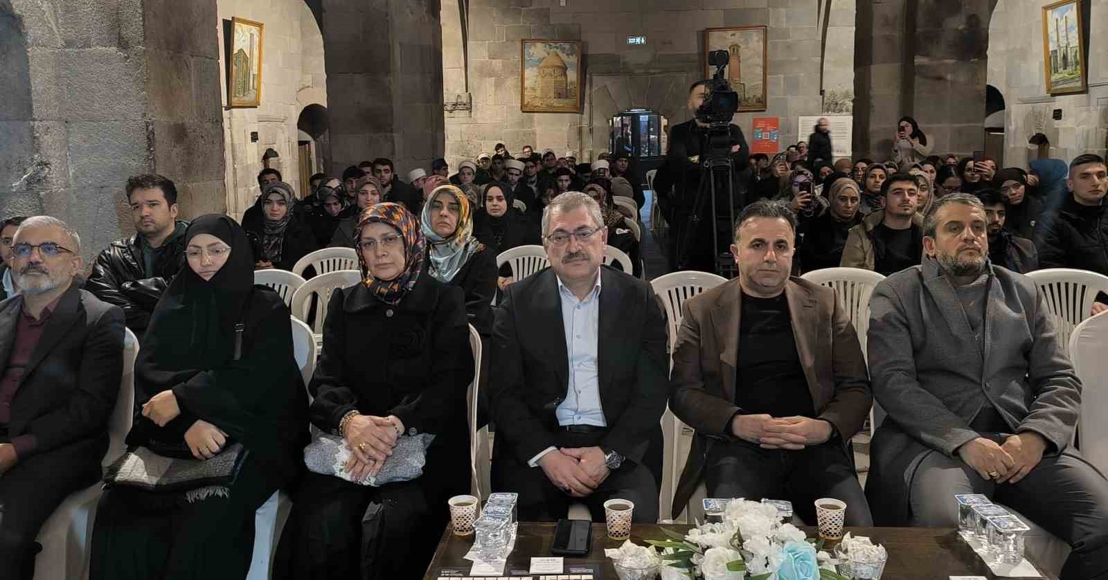 Yakutiye Medresesi’nde manevi buluşma: "Ramazan Neşesi" ilgi odağı
