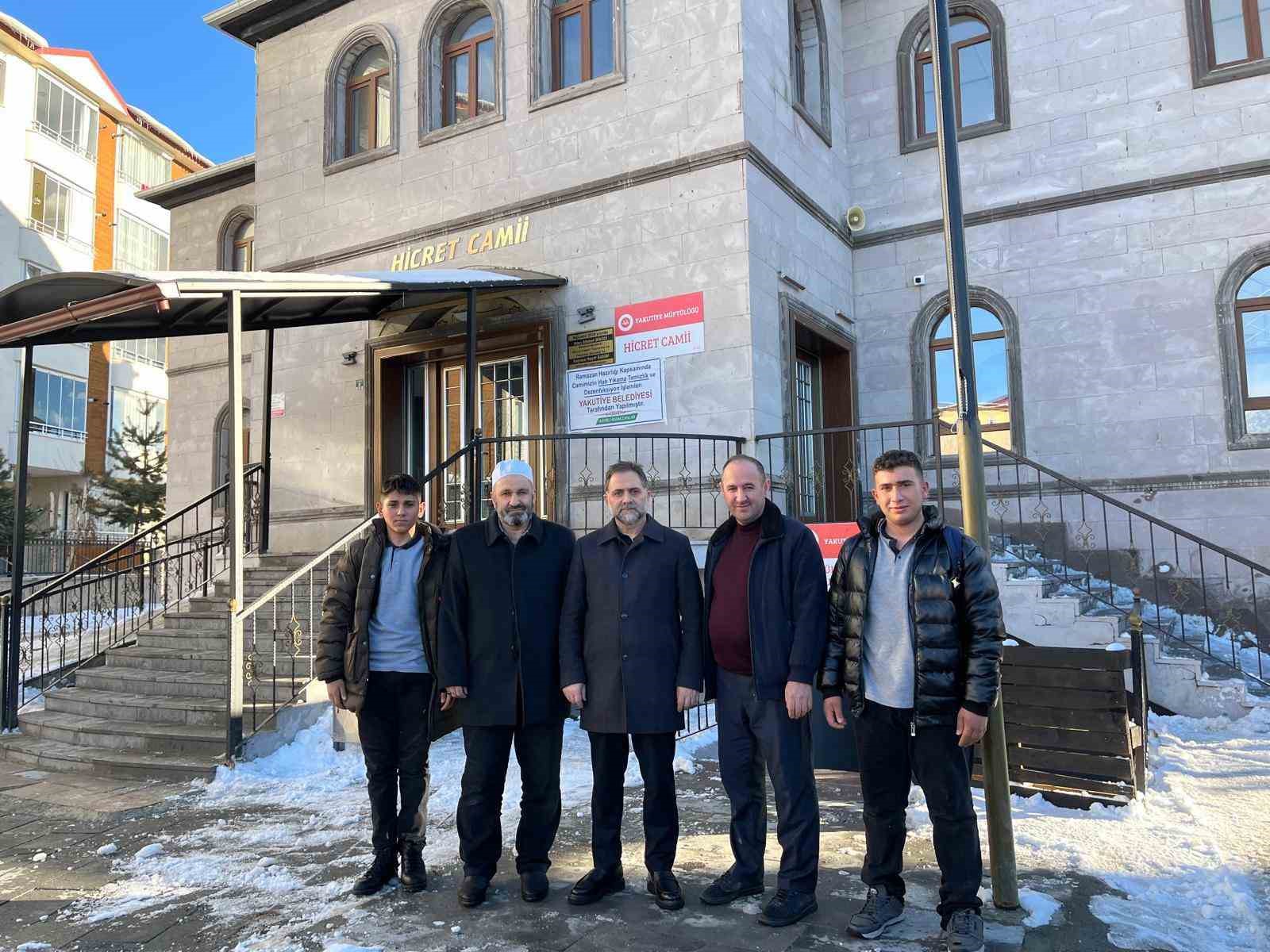 Yakutiye’de camiler Ramazan’a hazırlanıyor
