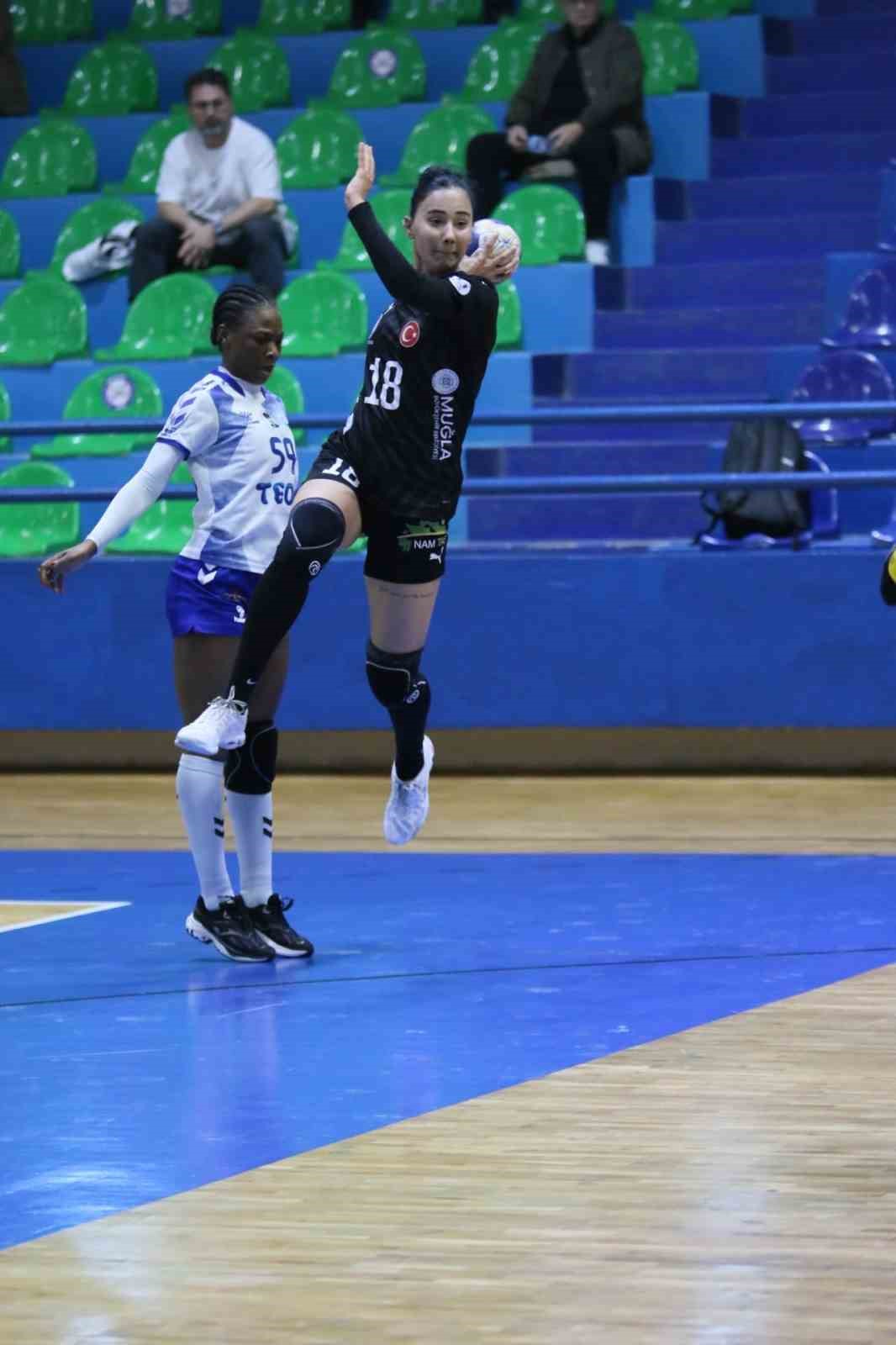 Yalıkavak spor, Ortahisar’ı farklı geçti: 37-27
