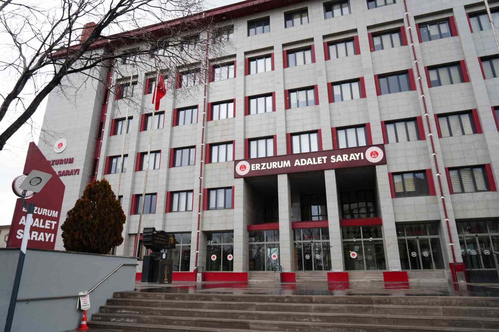 Yalova İl Emniyet Müdürü Yılmaz Delen, Gülistan Doku soruşturmasında Erzurum Adliyesi’nde "tanık" sıfatıyla ifade veriyor
