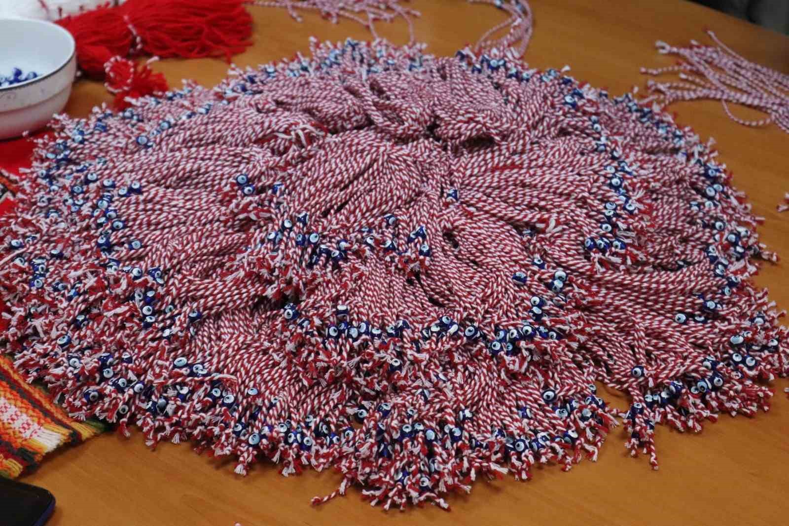 Yalova’da Balkan geleneği "marteniçka" yaşatılıyor
Yalova’da Balkan geleneği "marteniçka" yaşatılıyor