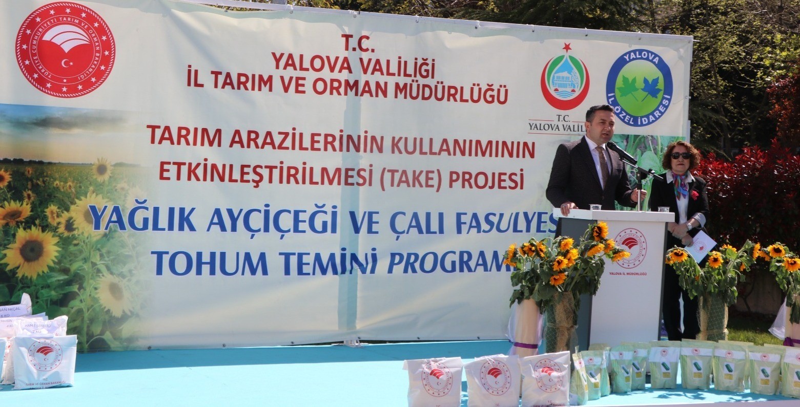Yalova’da çiftçiye ayçiçeği ve fasulye tohumu desteği
