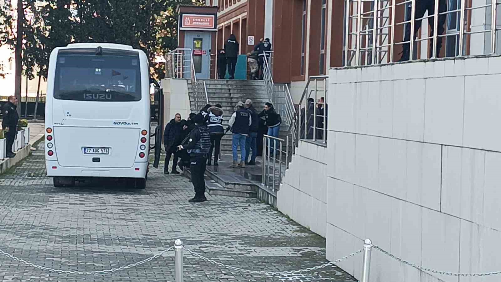 Yalova’da DEAŞ operasyonlarında tutuklu sayısı 56’ya çıktı
