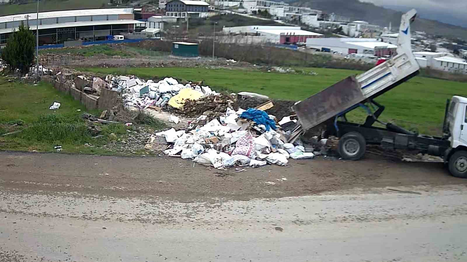 Yalova’da kaçak moloz dökümüne fotokapanlı ceza
