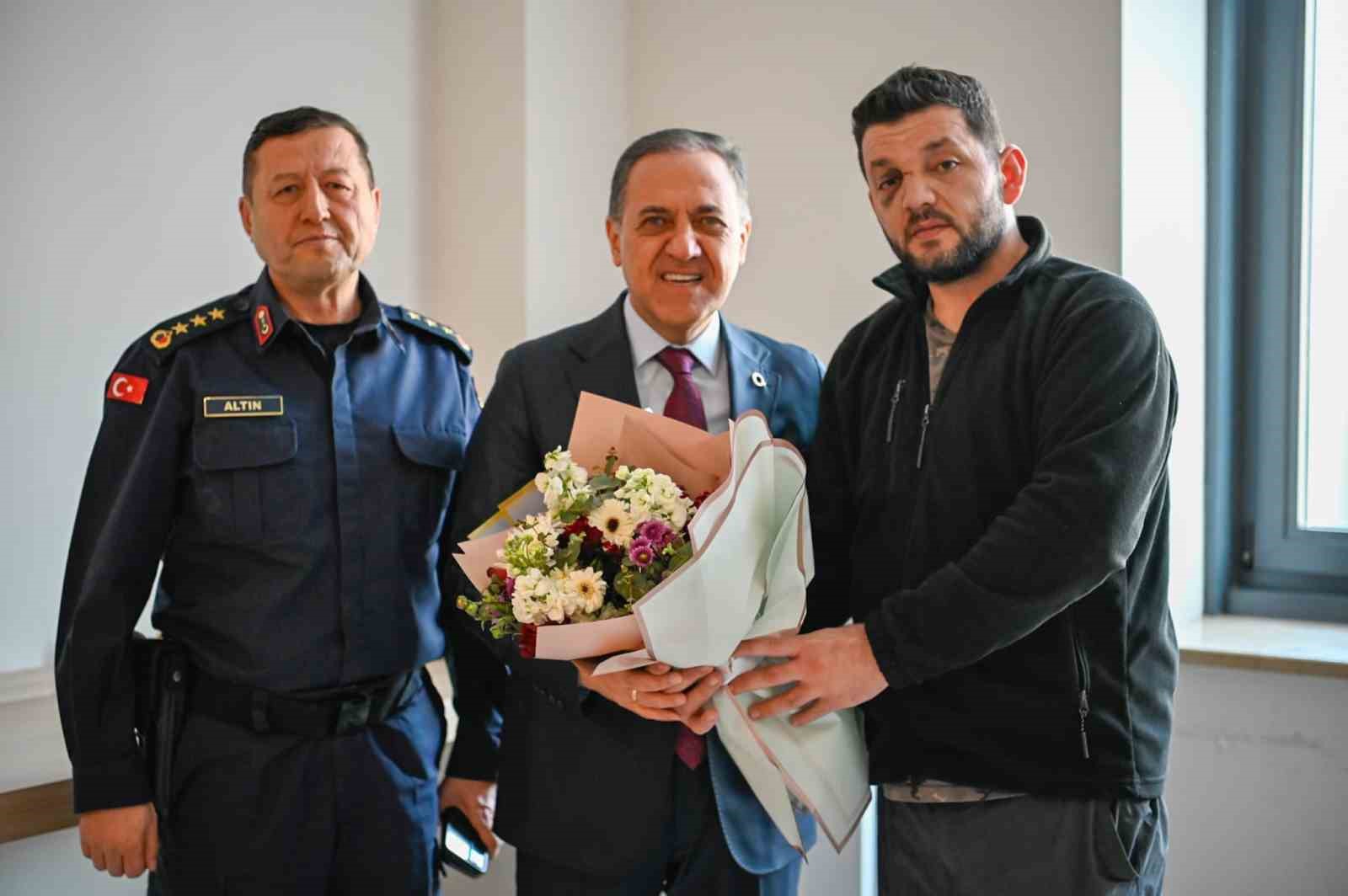 Yalova’da komşu kavgasında 14 aylık bebeği hastanelik ettiler
