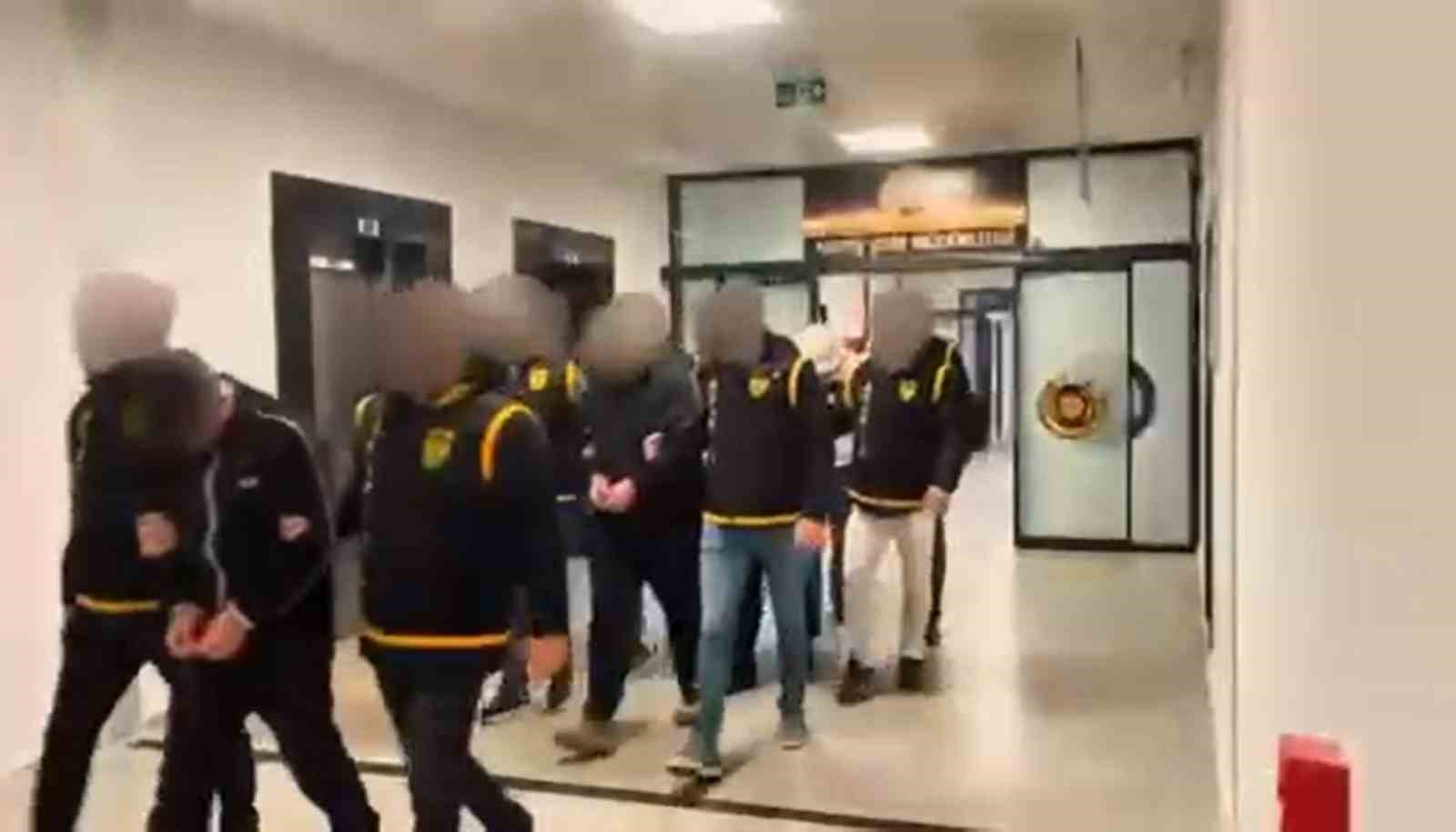 Yalova’da telefon dolandırıcısı 5 şüpheli tutuklandı
