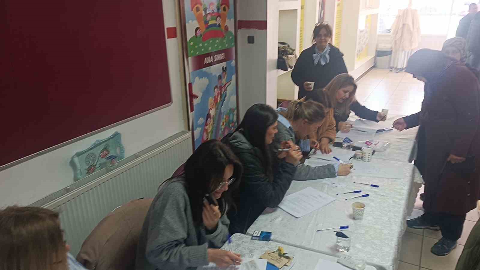 Yalova’da yaşayan Bulgaristan vatandaşları sandık başında
