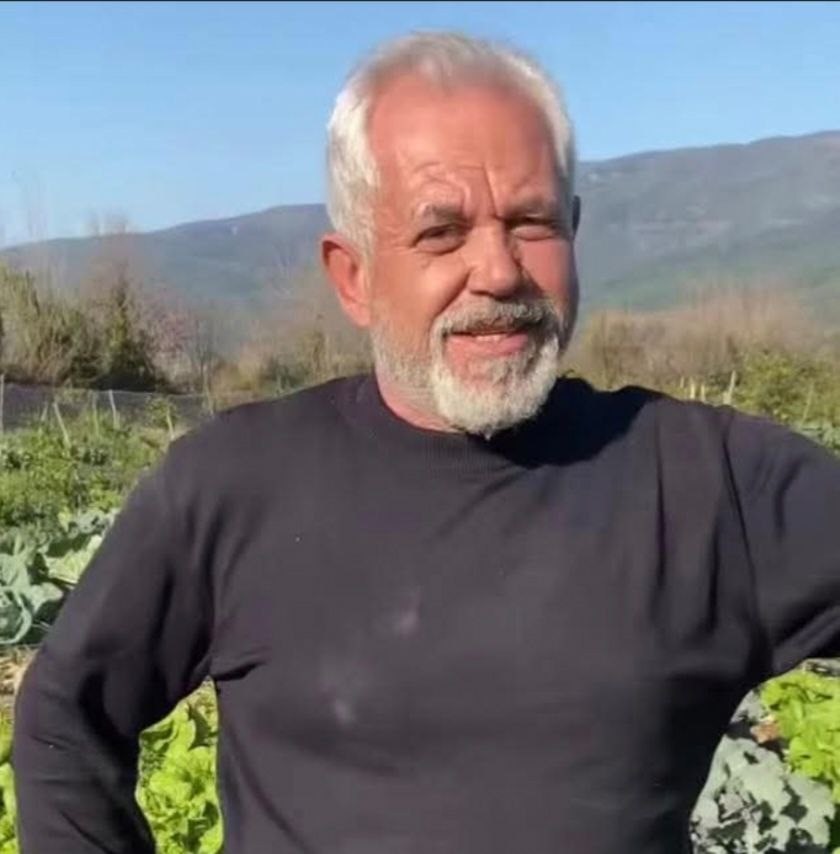 Yanan evden tabancasını almak isterken alevler içinde kalan emekli polis hayat mücadelesini kaybetti
