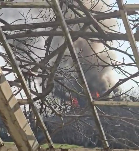 Yangını söndürmeye çalışan ev sahibi yaralandı
