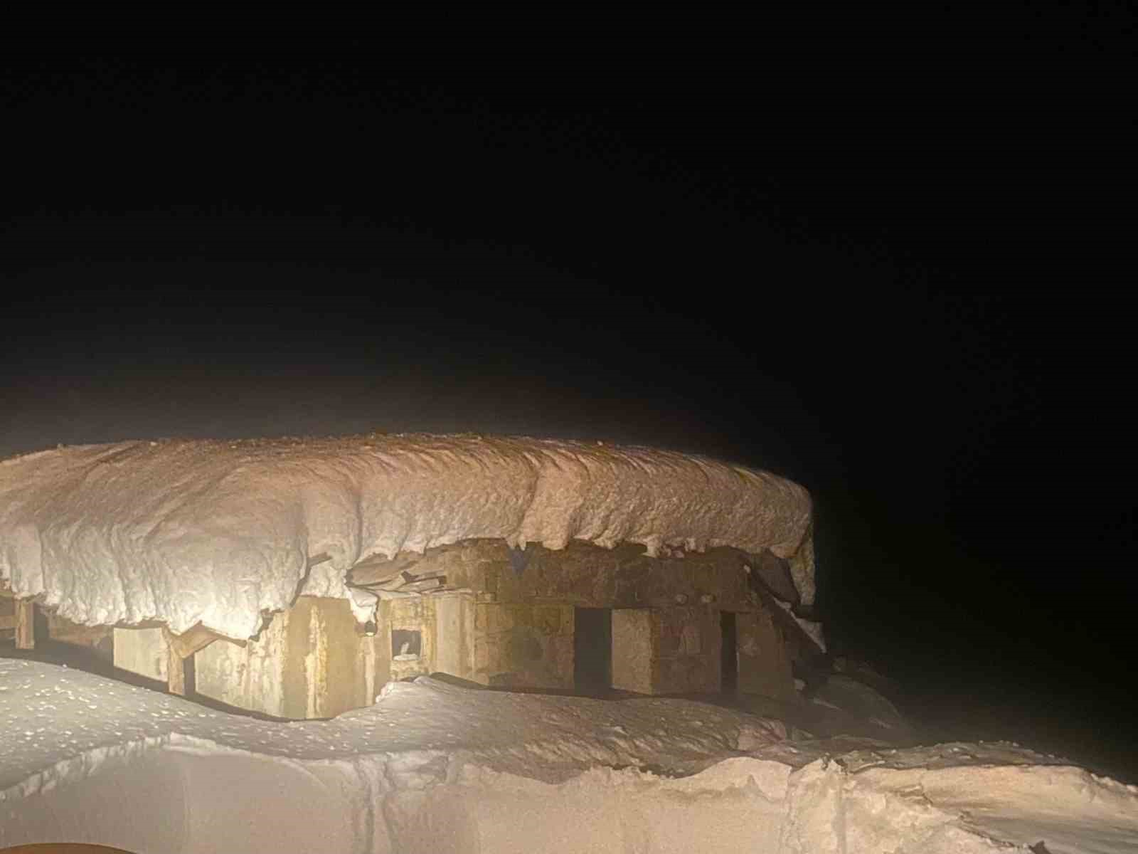 Yanlış ihbar, 15 saatlik mesaiyi boşa harcadı
