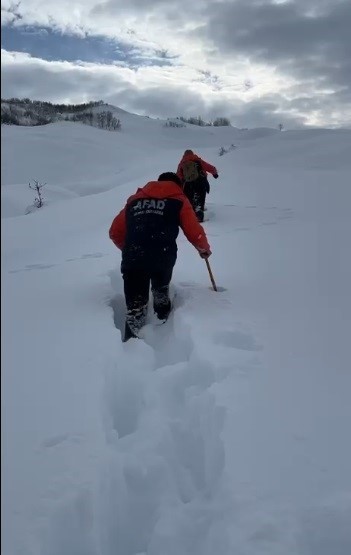 Yanlış ihbar, 15 saatlik mesaiyi boşa harcadı
