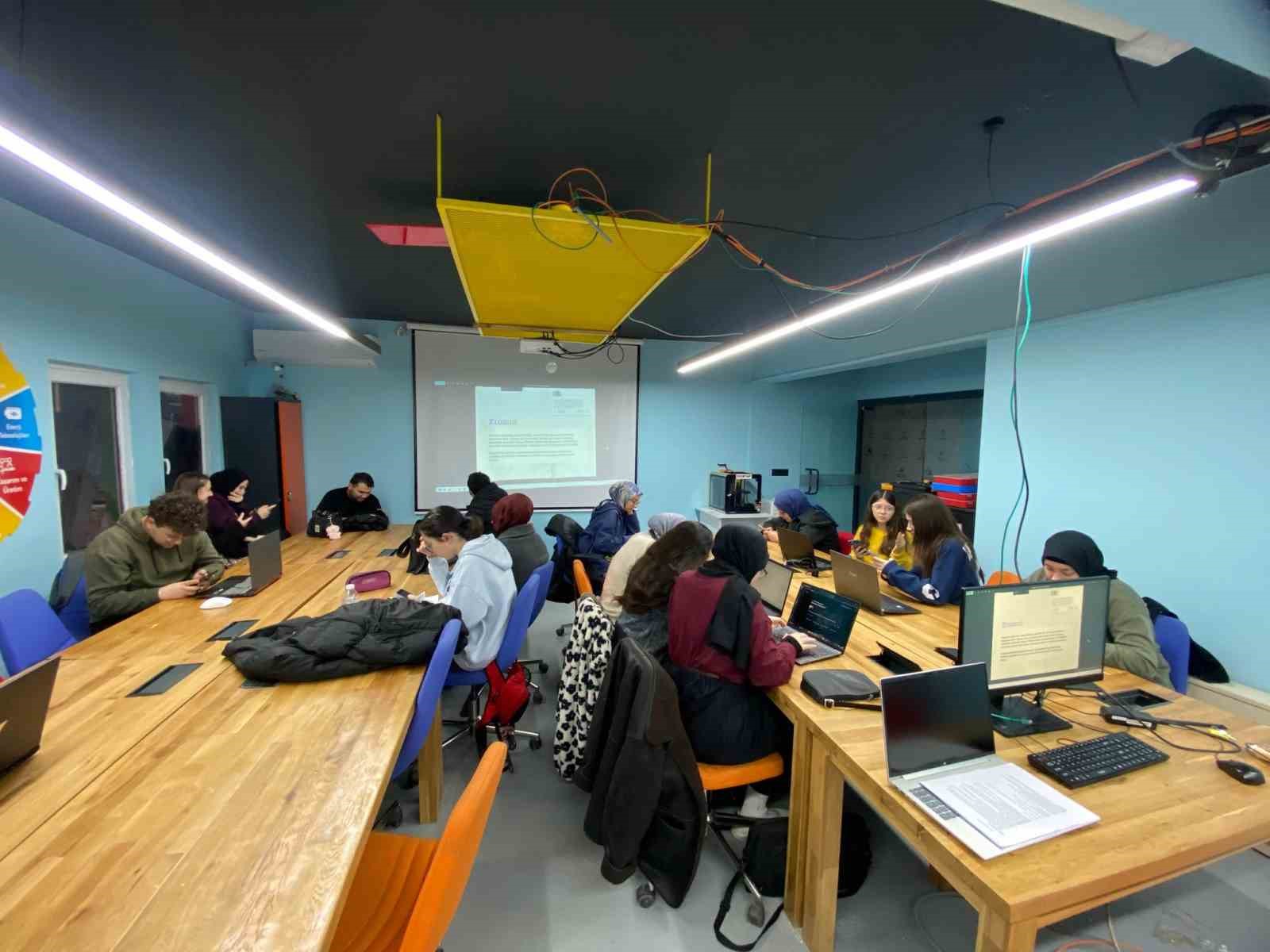 Yapay zeka eğitimi yoğun ilgi gördü
