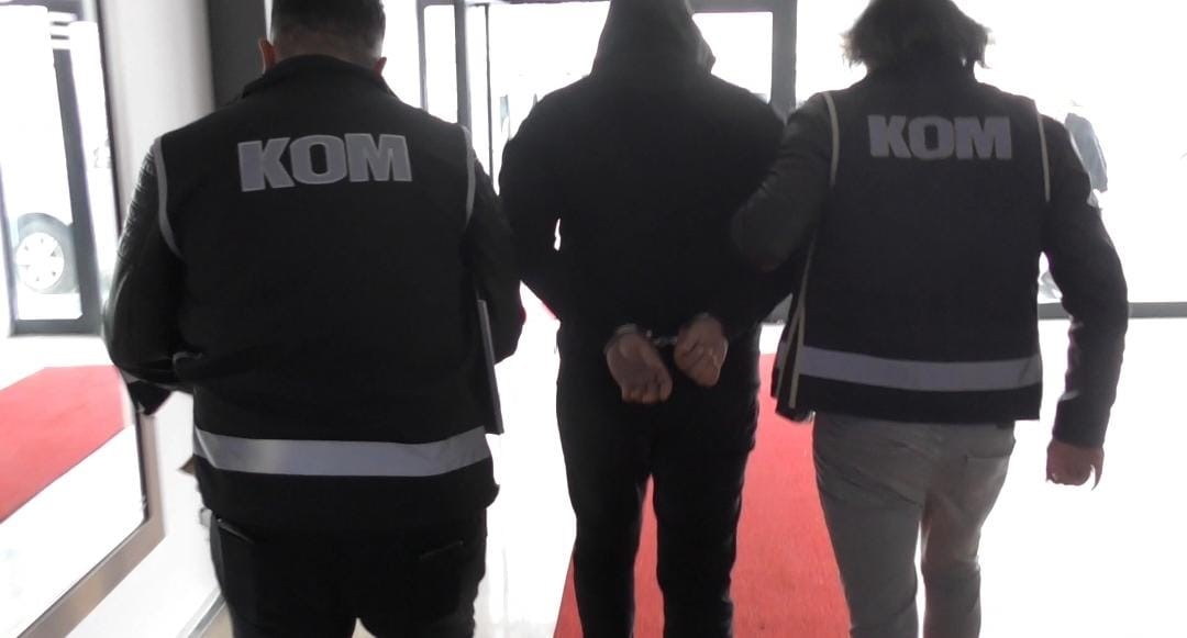 Yapay zeka videoları ile 33 kişiyi 15 milyon lira dolandırdılar
