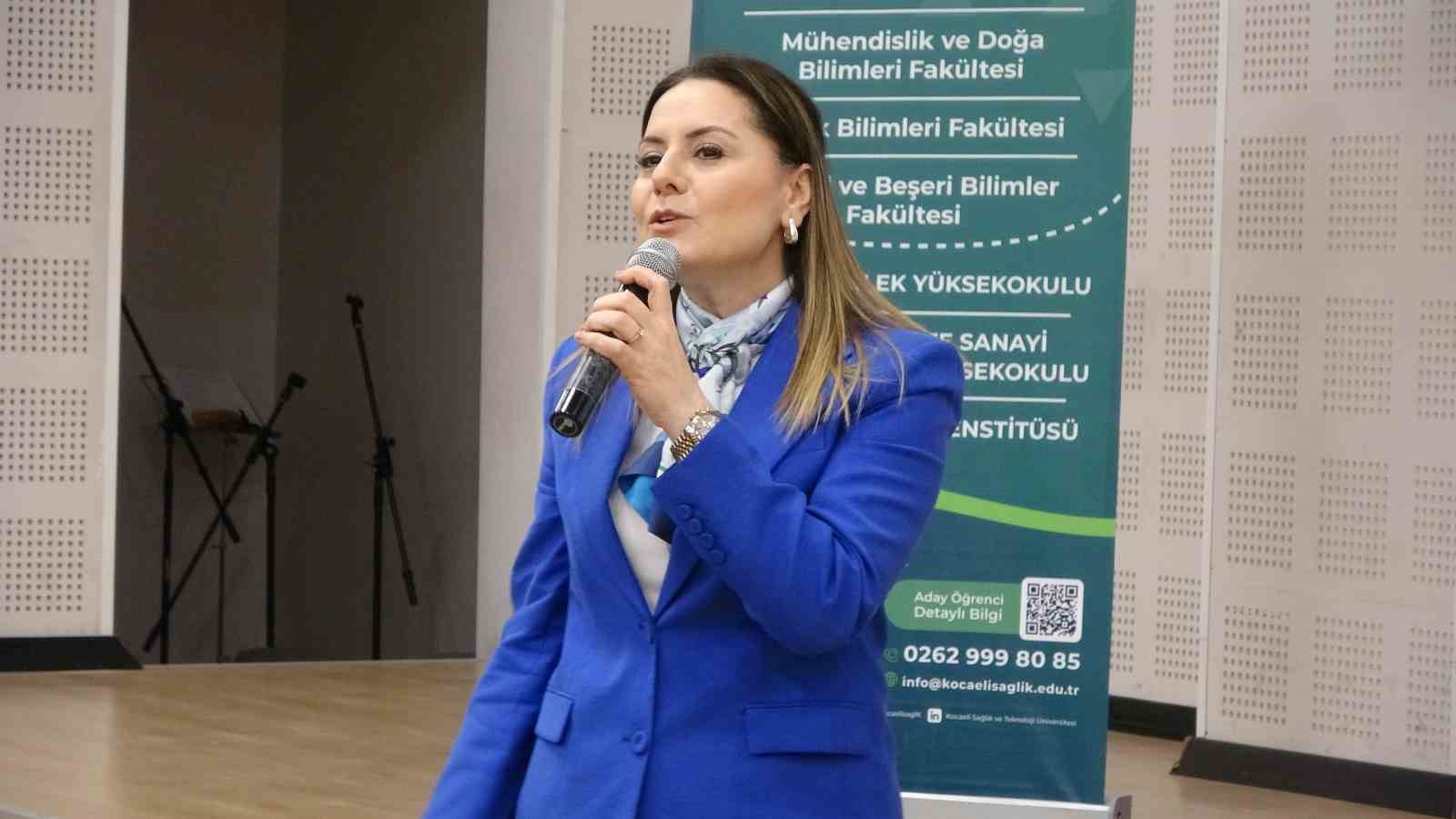 Yapay zekanın eğitim ve sağlıktaki etkileri lise öğrencileriyle paylaşıldı
Yapay zekanın eğitim ve sağlıktaki etkileri lise öğrencileriyle paylaşıldı