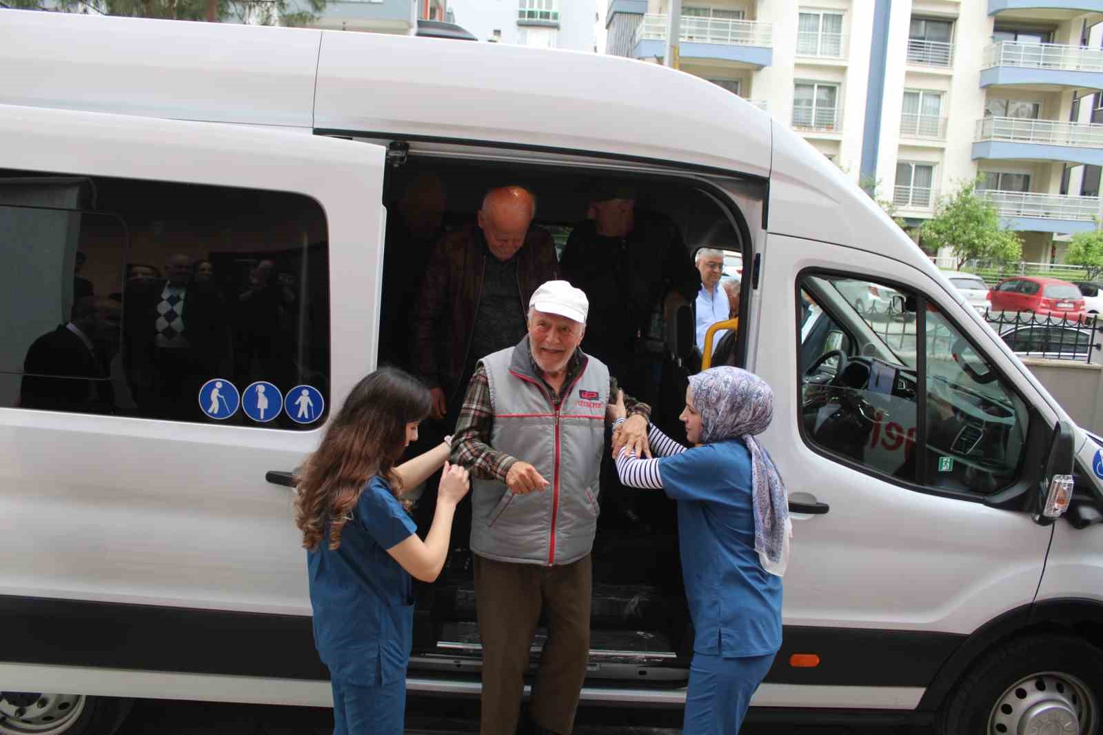 Yapımı tamamlanan Aydın Huzurevi ilk yaşlı kabulünü gerçekleştirdi
