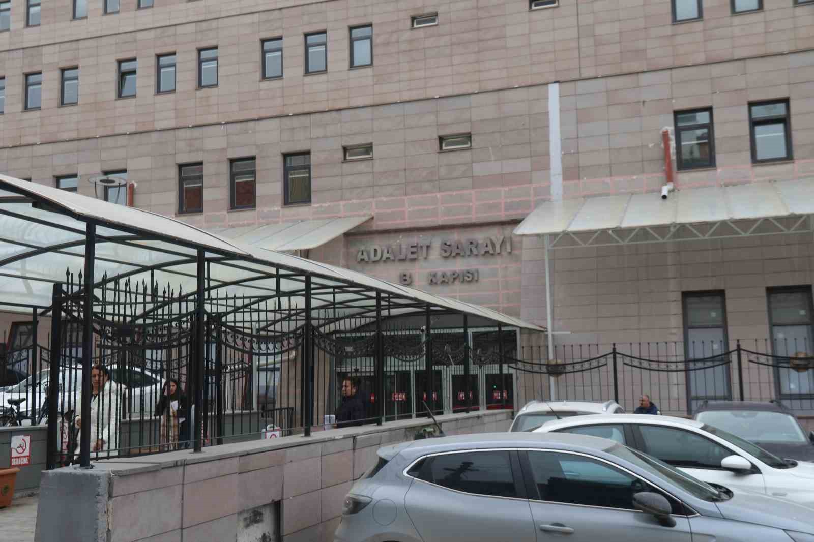 Yarış uğruna 3 kişinin ölümüne sebep olan sürücü adliyeye sevk edildi
