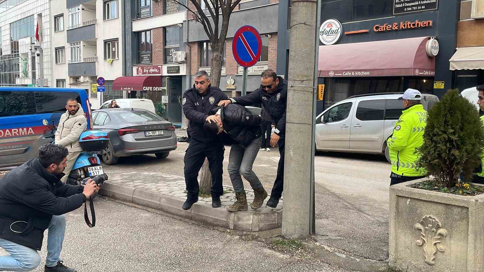 Yarış uğruna 3 kişinin ölümüne sebep olan sürücü adliyeye sevk edildi
