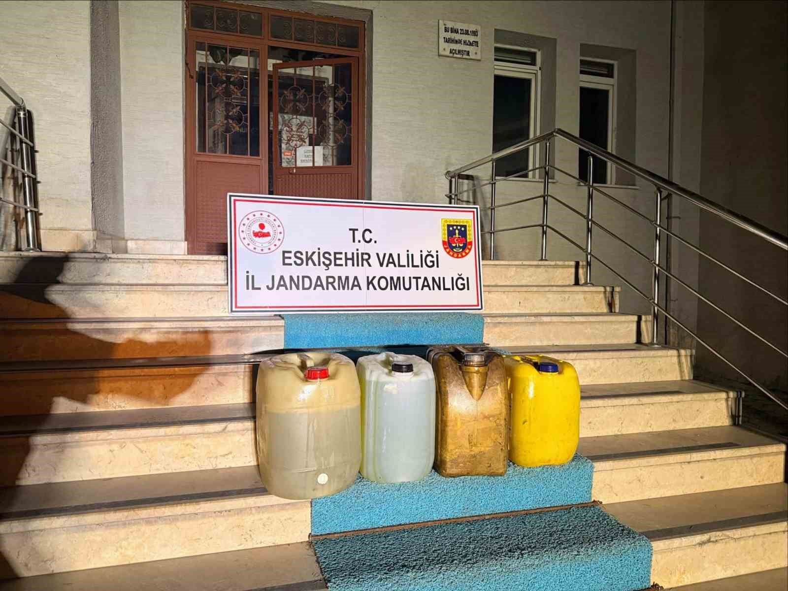 Yasa dışı akaryakıtı piyasaya sürmeye hazırlanan şüpheli yakalandı
