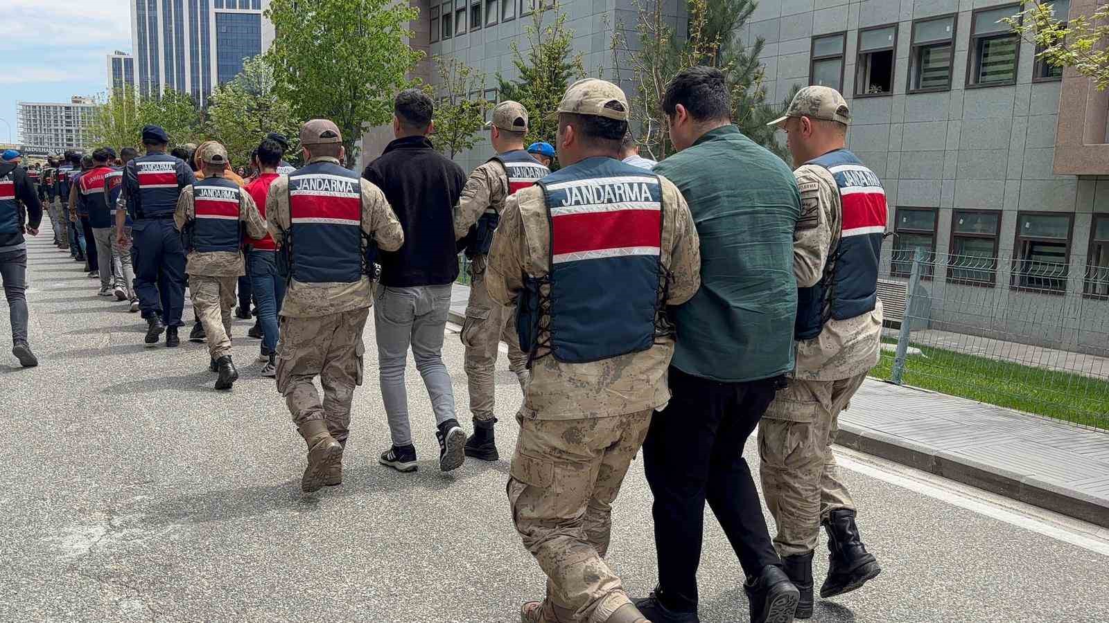 Yasa dışı bahis operasyonunda yakalanan 81 şüpheli adliyeye sevk edildi: Yoğun güvenlik önlemleri alındı
