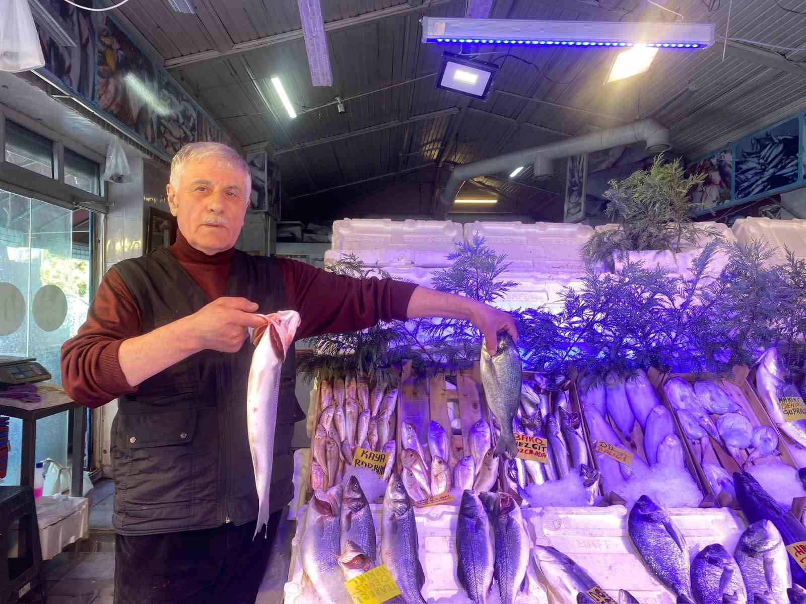 Yasak başladı, balık fiyatlarında henüz bir artış yok
Yasak başladı, balık fiyatlarında henüz bir artış yok