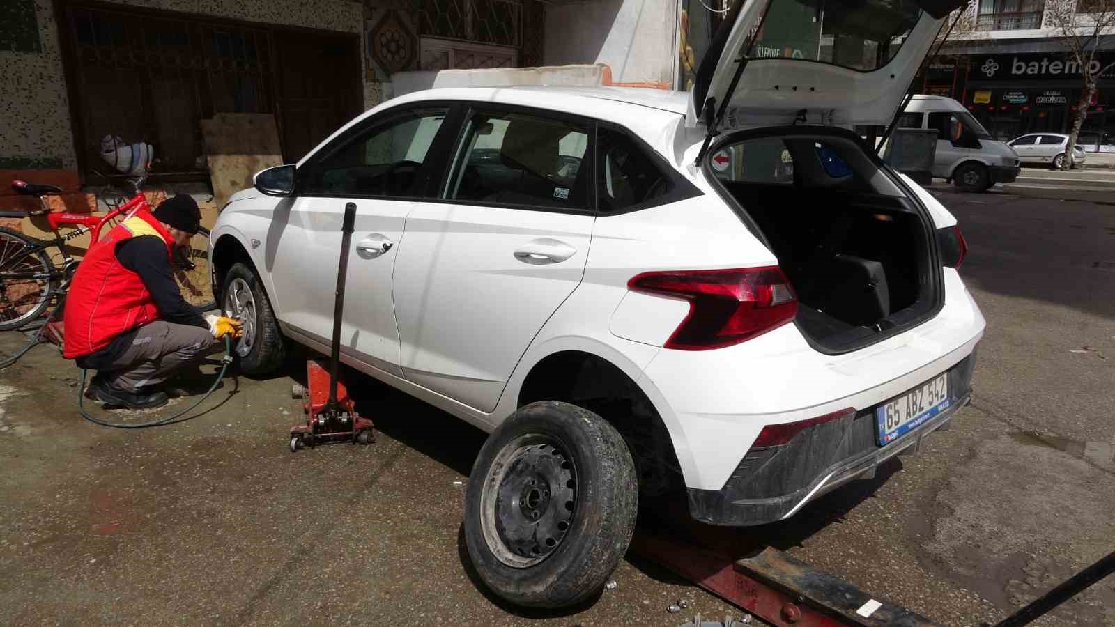 Yasak kalktı kar kalkmadı
