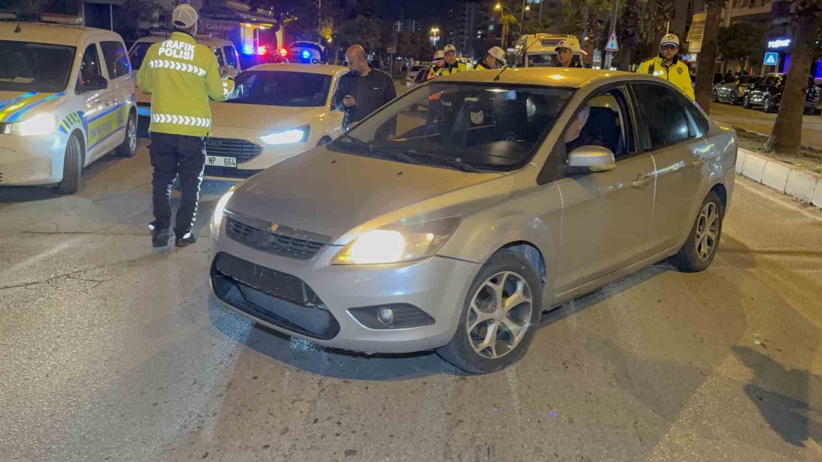 Yasal sınırın üstünde alkollü çıkan aday sürücünün ehliyeti iptal edildi, "Beni çekmeyin avukatım" diyerek kendini savundu
