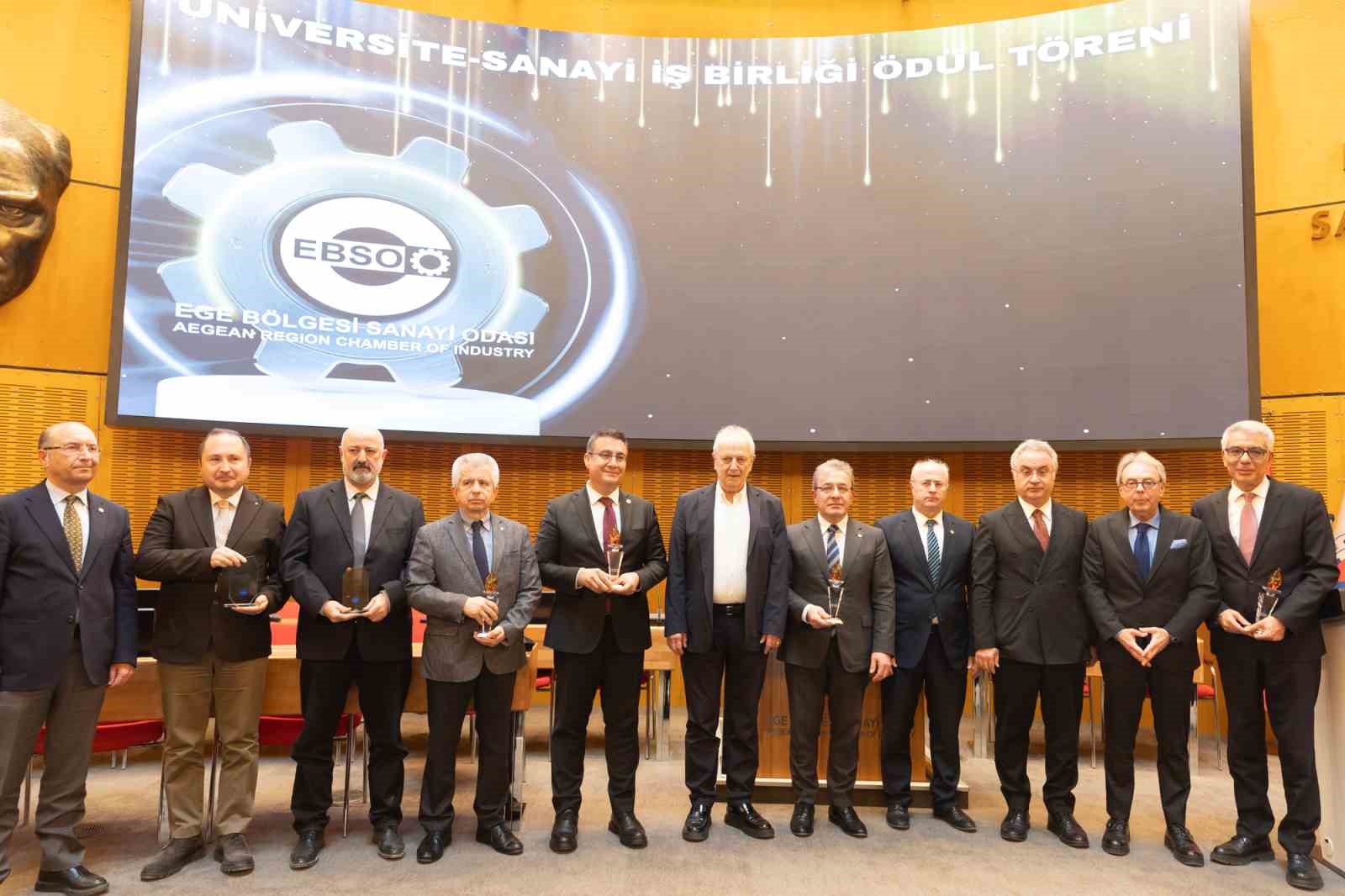 Yaşar Üniversitesi’ne EBSO’dan anlamlı ödül
