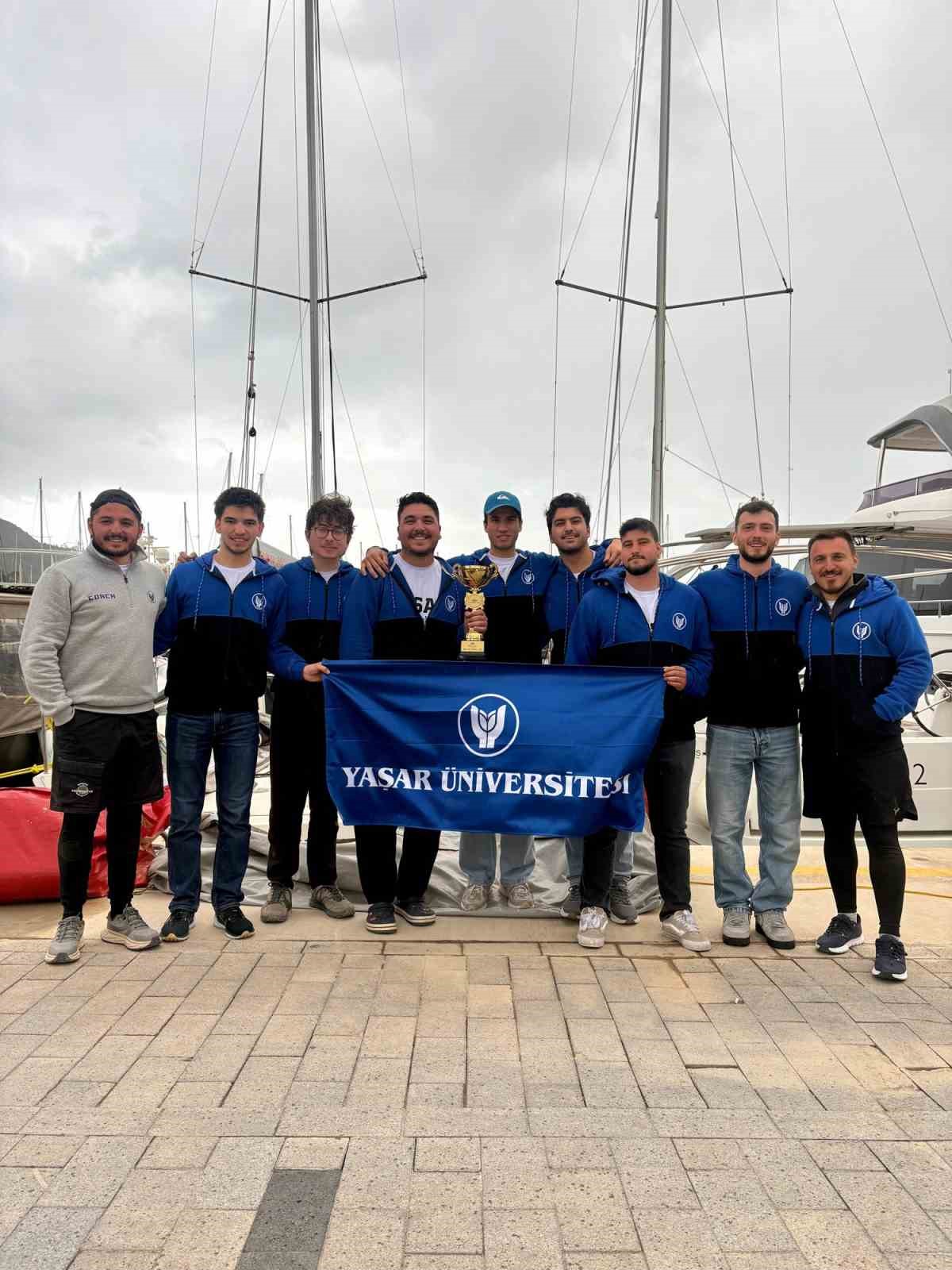 Yaşar’dan üçte üç şampiyonluk
