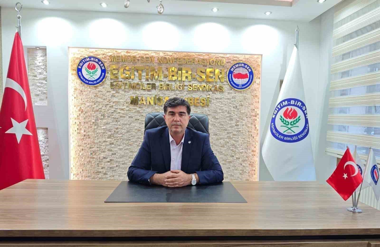 Yasav: "Çocuk suçluluğunun arka planında aile yapısının ve sosyal çevrenin etkisi vardır"
Yasav: "Çocuk suçluluğunun arka planında aile yapısının ve sosyal çevrenin etkisi vardır"