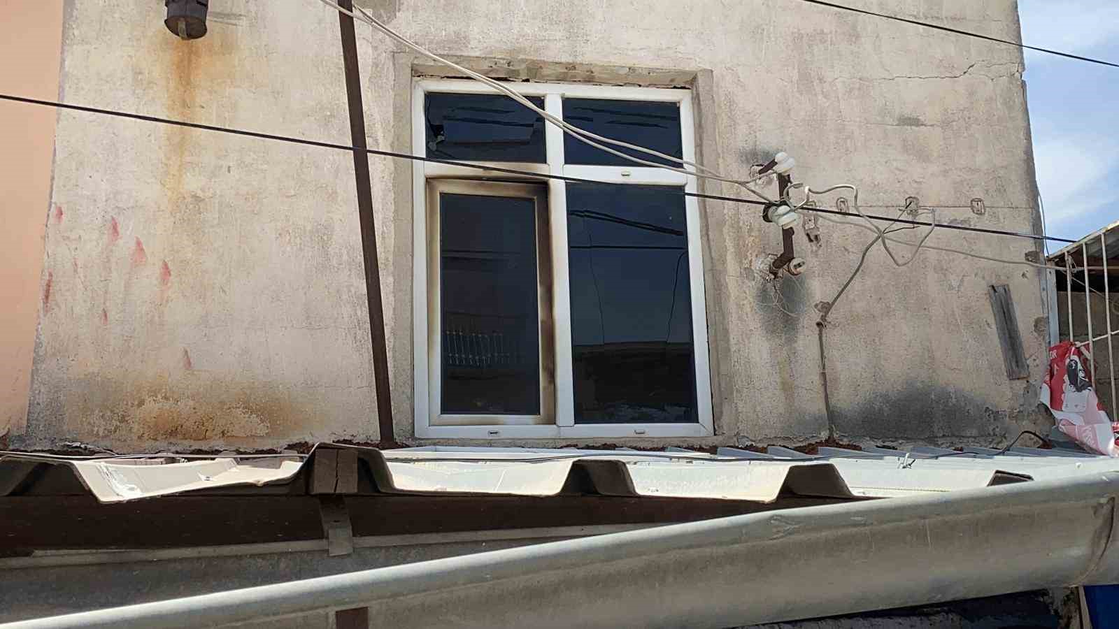 Yaşlı adam odasında çıkan yangında hayatını kaybetti
