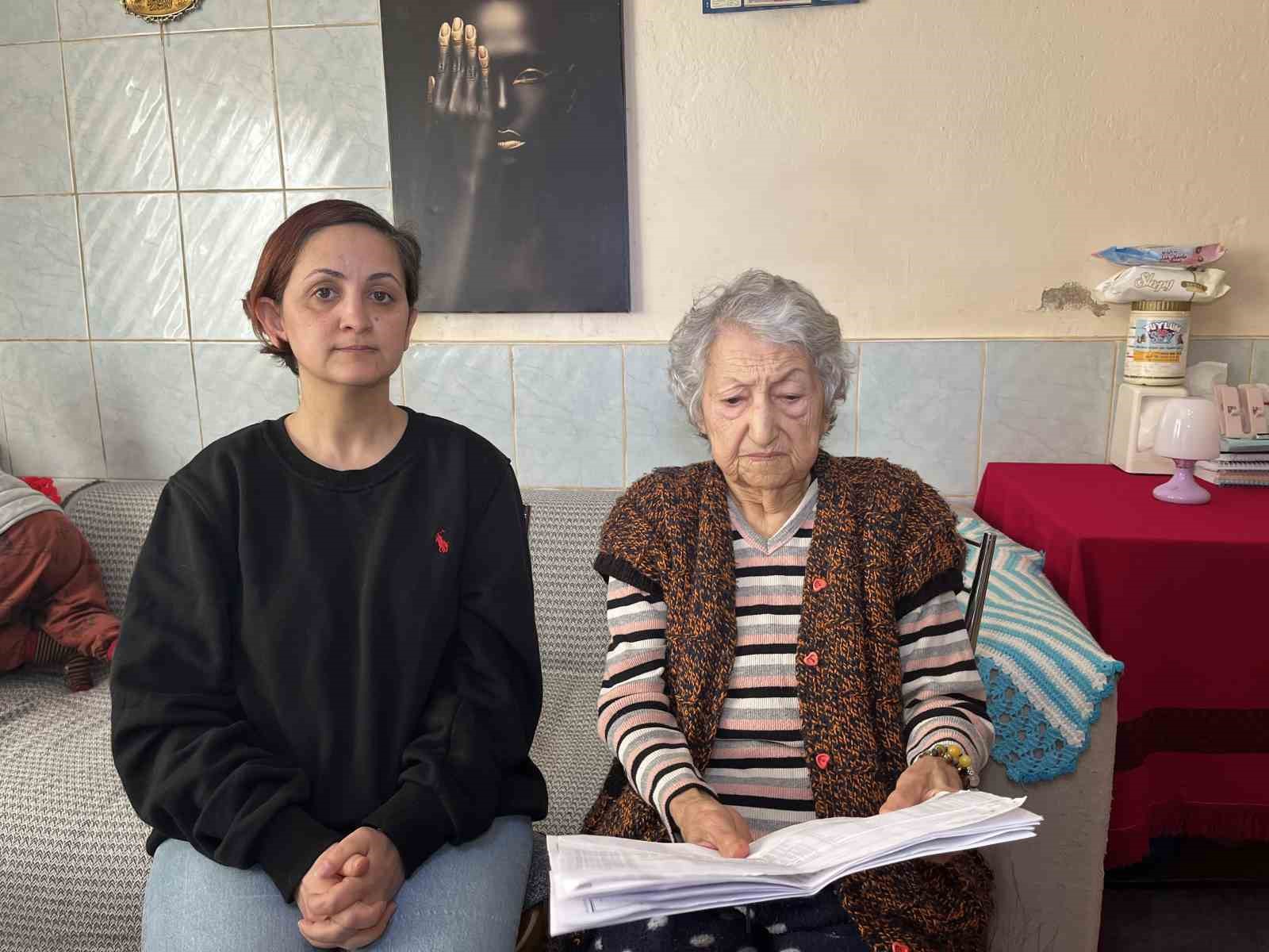 Yaşlı kadına torun dehşeti: Evini elinden alıp darp ettiler
