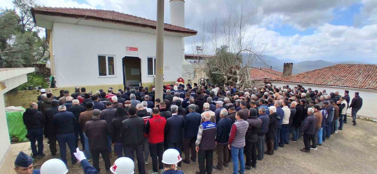 Yatağan’da Kıbrıs Gazisi son yolculuğuna uğurlandı
