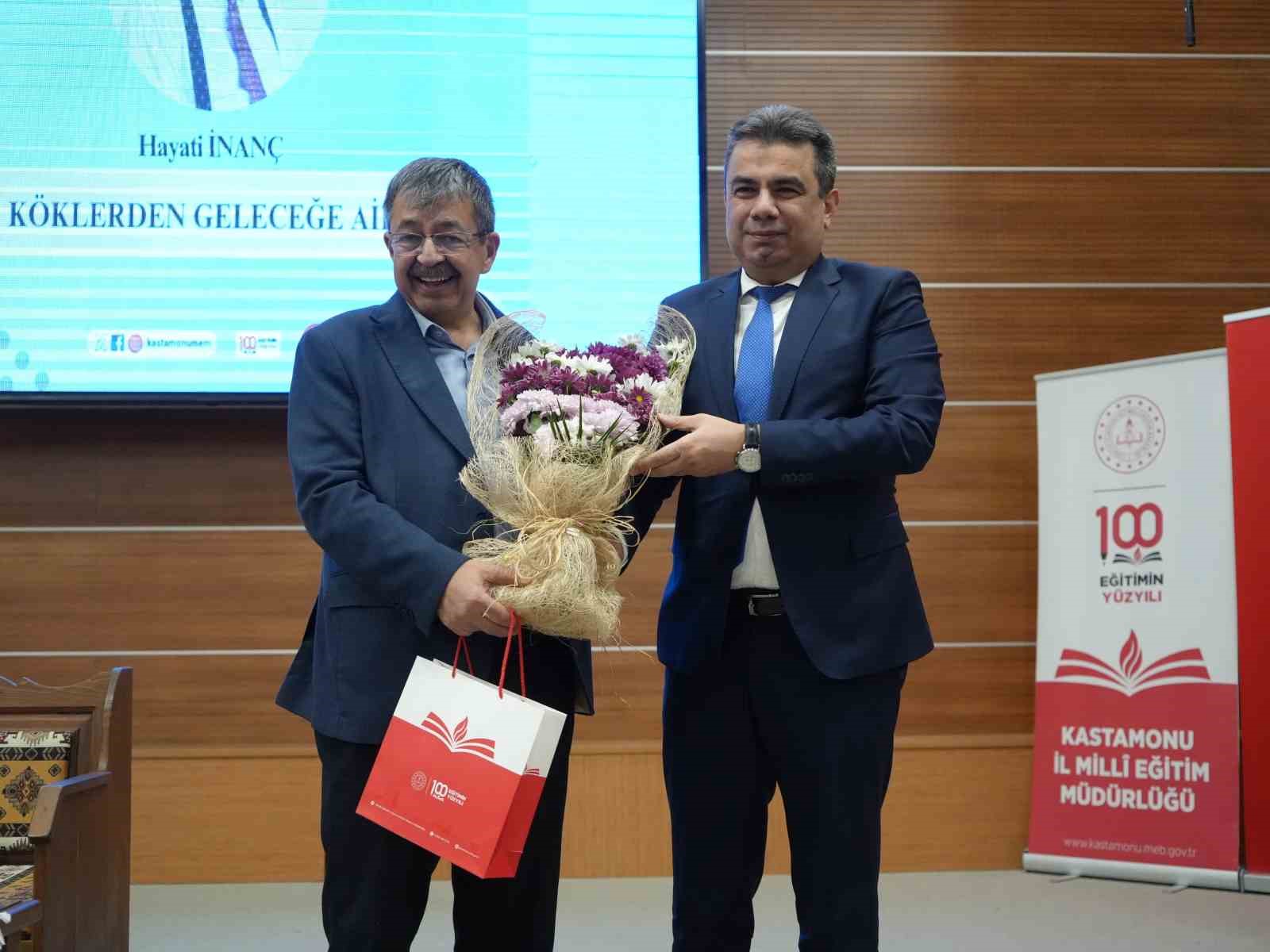 Yazar Hayati İnanç: "İnsan kalbini çer çöple doldurmamalıdır"
