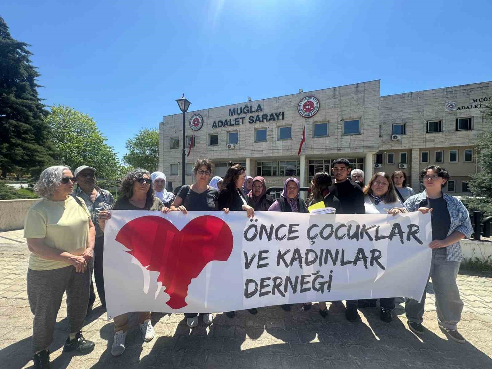 "Yemek yapmadı" diyerek eşini darp edip ölümüne sebep olan sanığa 14 yıl hapis
