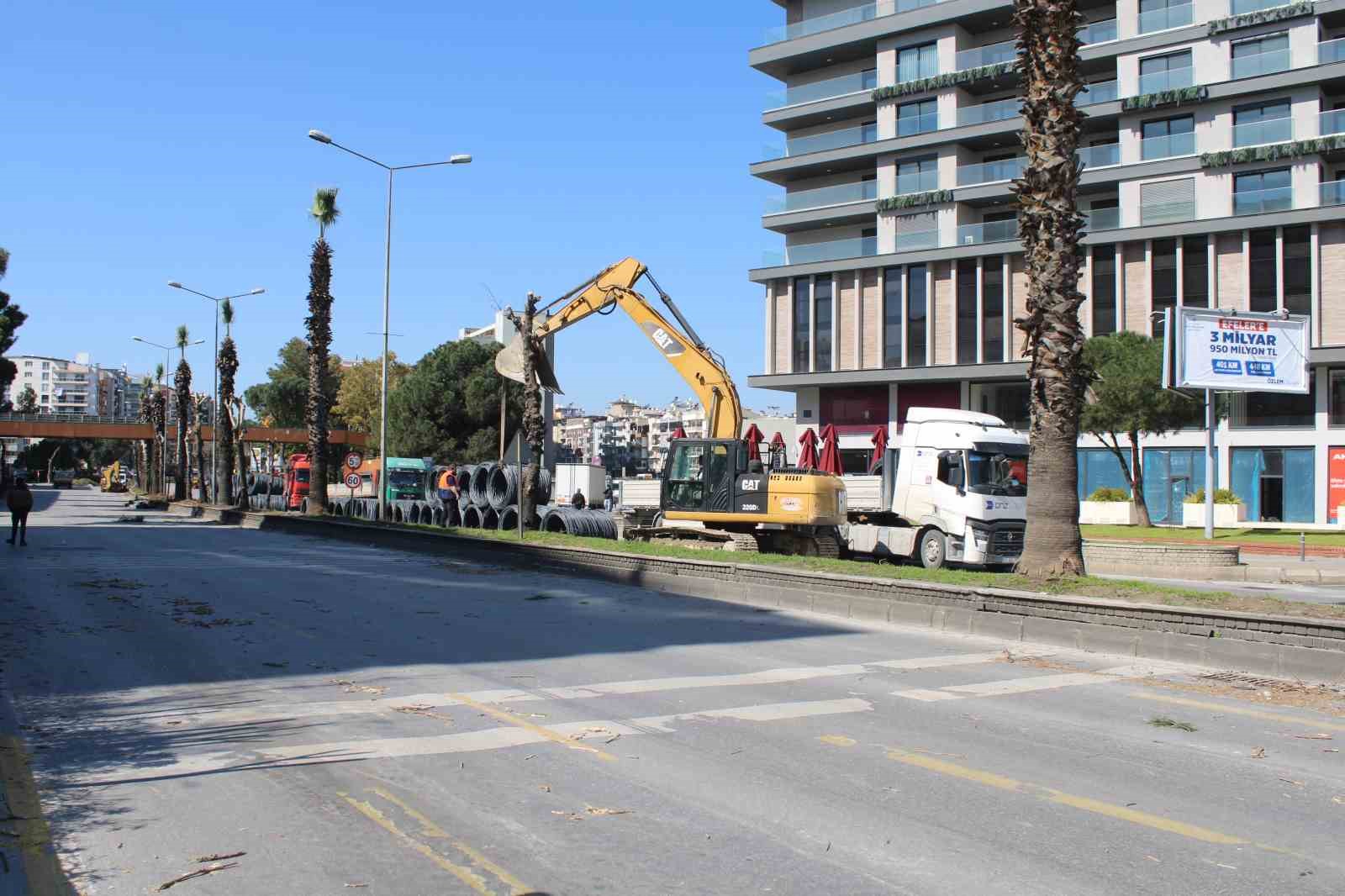 Yeni Dörtyol Köprülü Kavşağı Projesi’nde çalışmalar başladı
