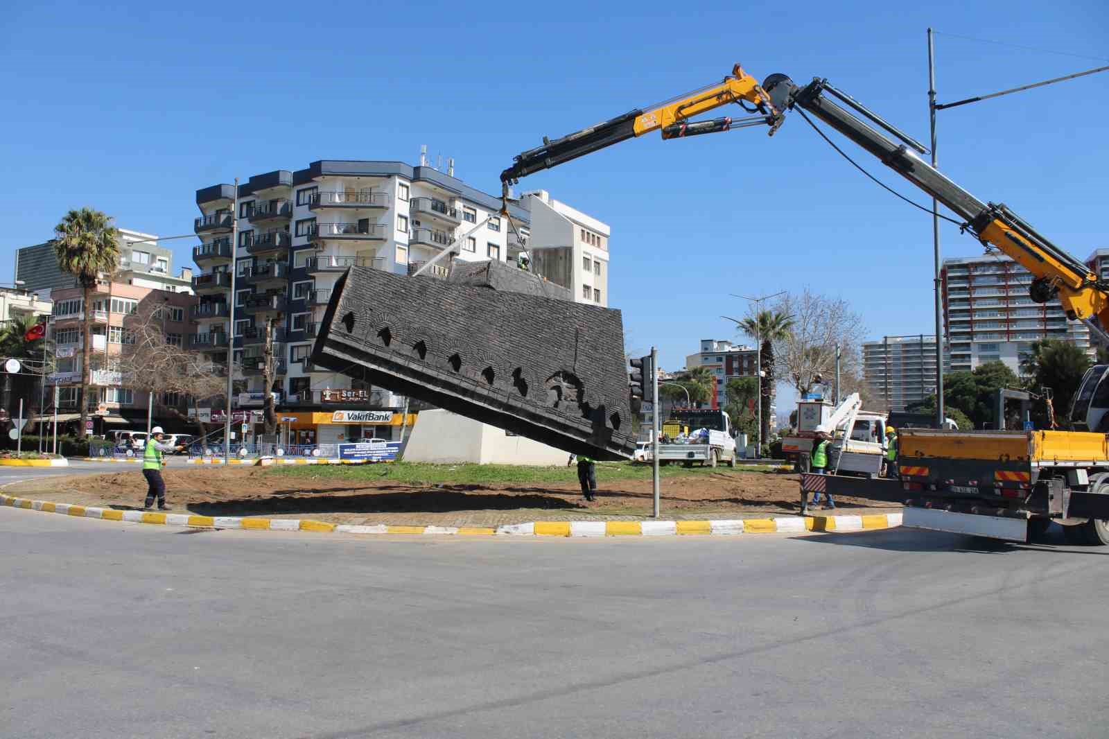 Yeni Dörtyol Köprülü Kavşağı Projesi’nde çalışmalar başladı
