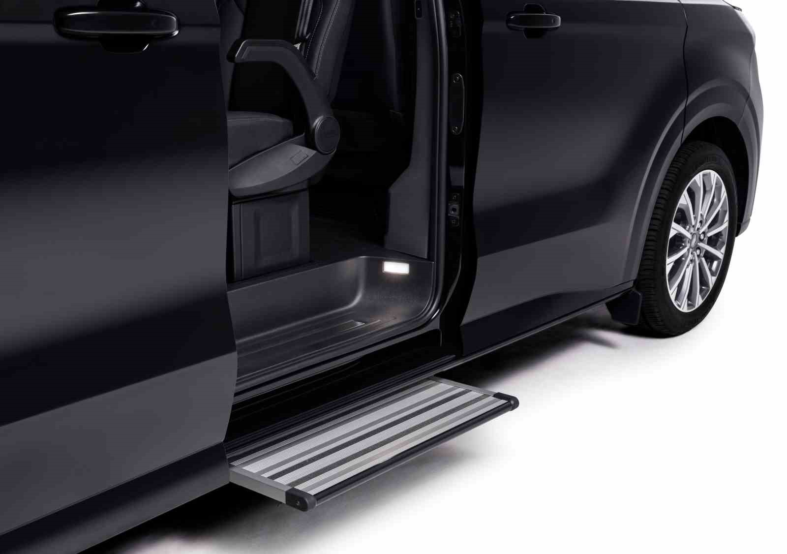 Yeni Ford Tourneo Custom 9+1 satışa sunuluyor
