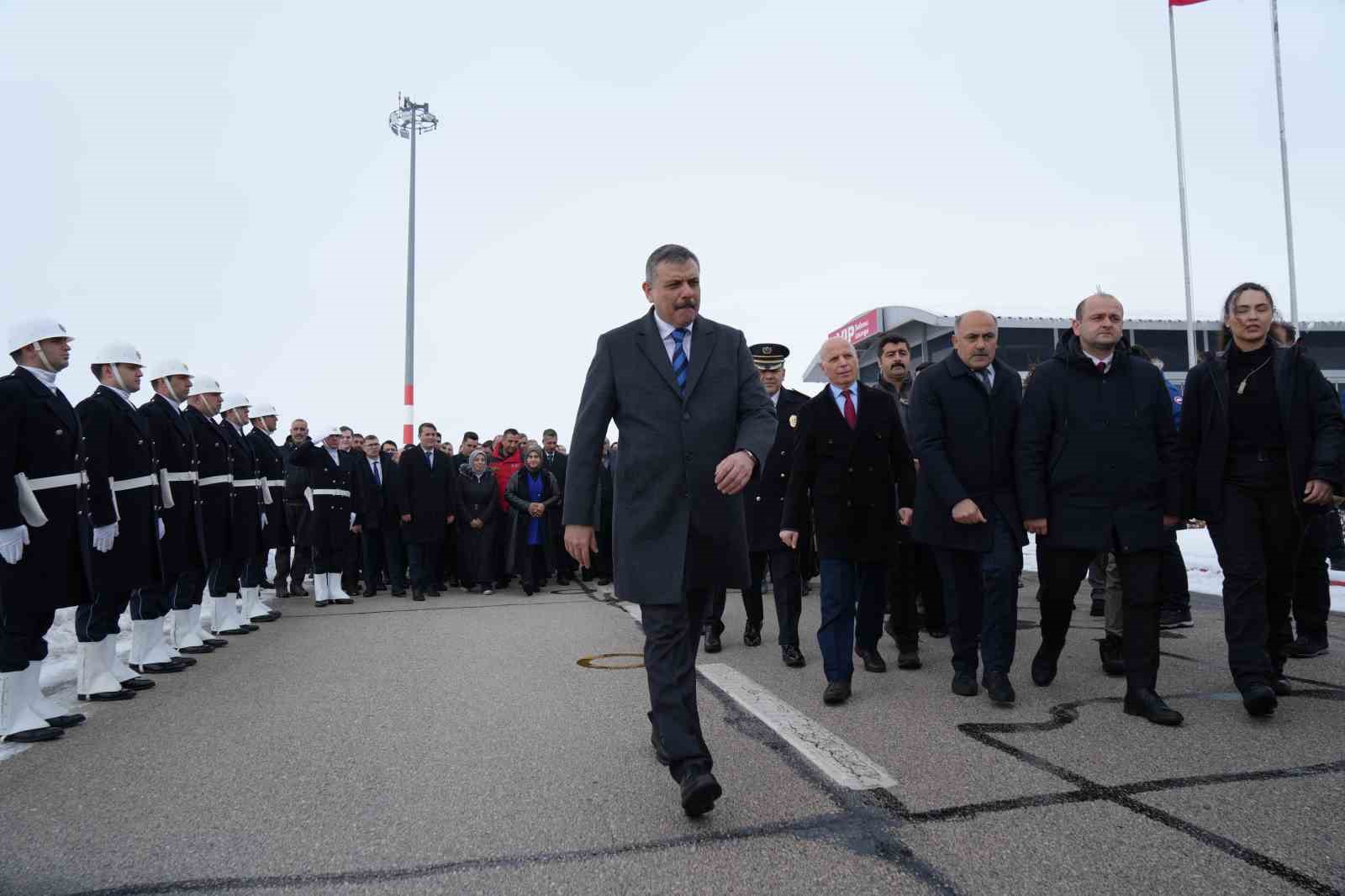 Yeni İçişleri Bakanı Mustafa Çiftçi Erzurum’a veda etti
