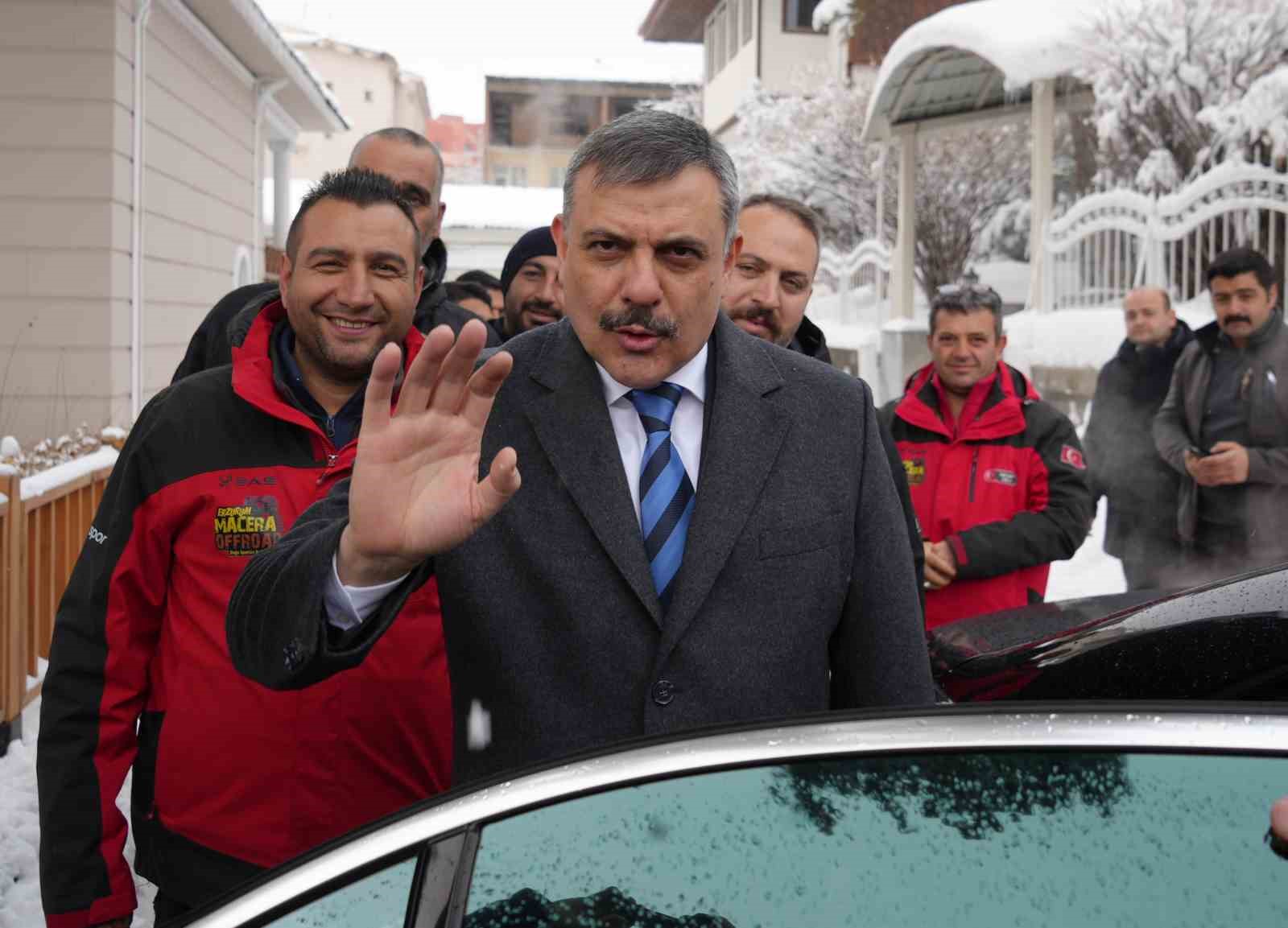 Yeni İçişleri Bakanı Mustafa Çiftçi Erzurum’a veda etti
