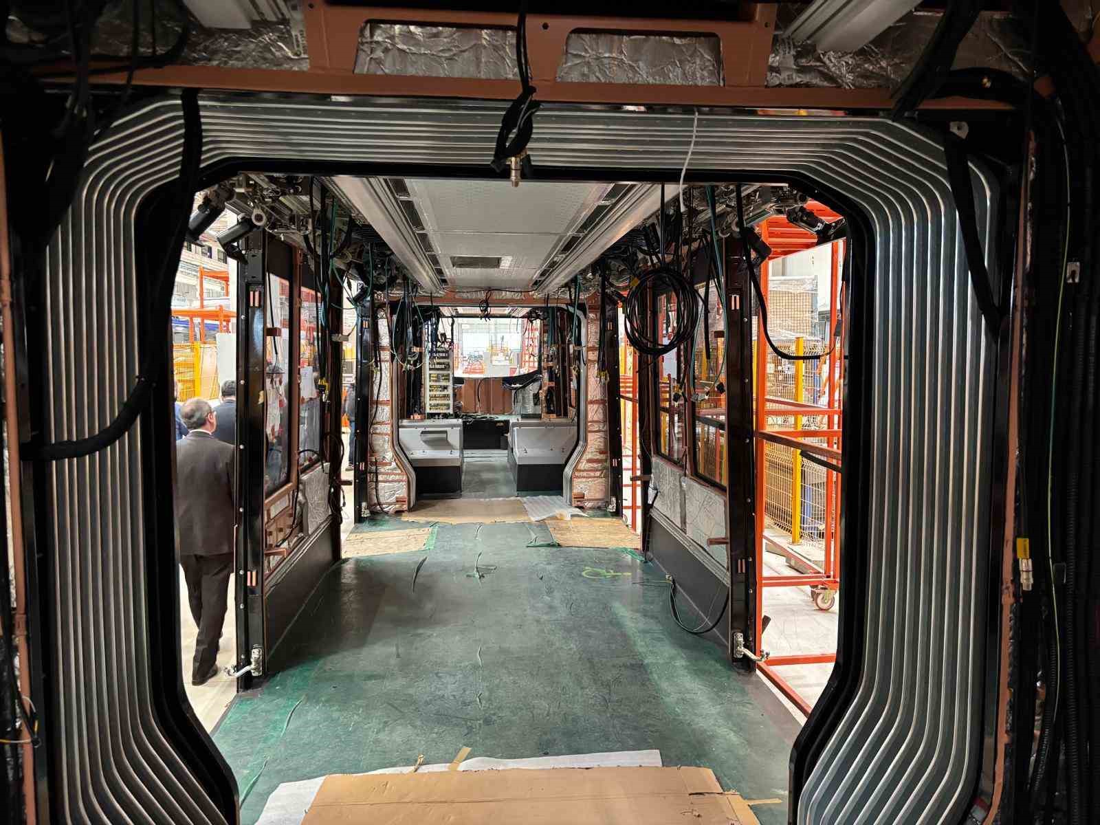 Yeni tramvayların ilki 2 Mayıs’ta yola çıkıyor: 19 Mayıs’ta hizmete girecek
